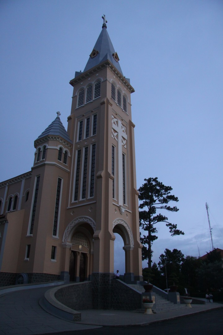 Nhà thờ Con Gà - Đà Lạt 