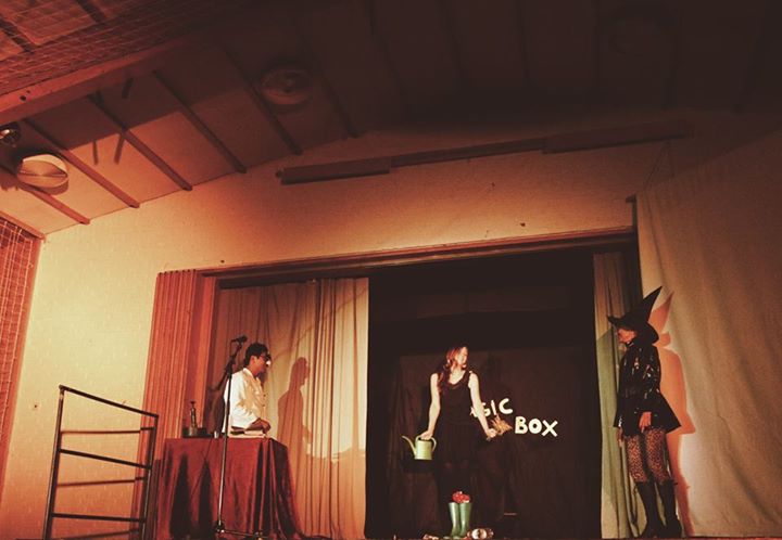 Hoá thân thành các phù thủ 