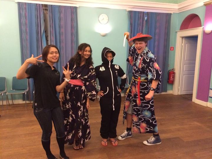 Mỗi người một kiểu sao cho ra chất Nhật Bản nhất. 